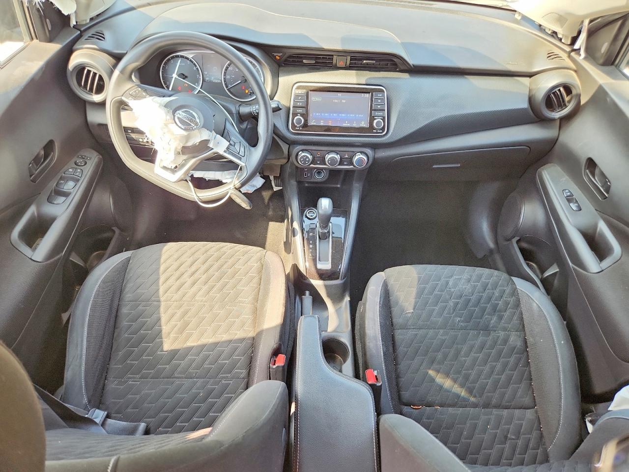 2021 NISSAN KICKS S photo 15