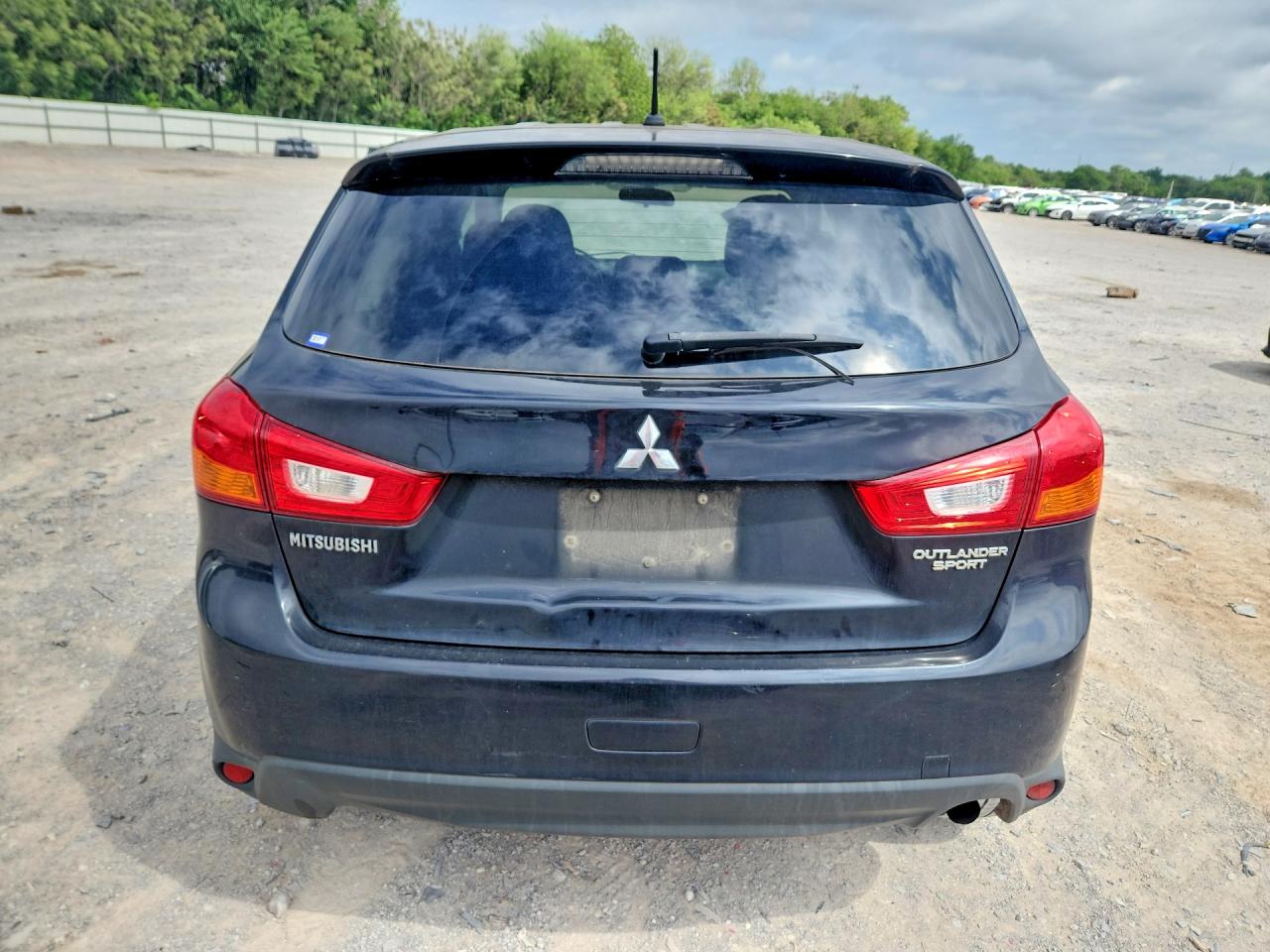 2015 MITSUBISHI OUTLANDER SPORT ES photo 16
