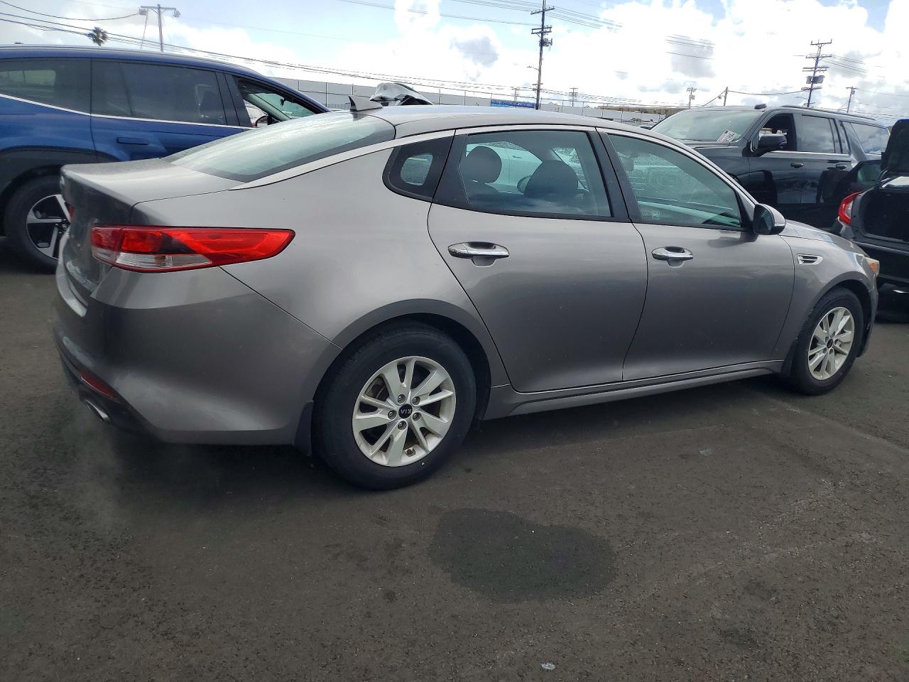 2016 KIA OPTIMA LX photo 5