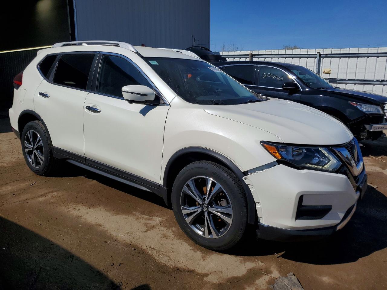 2019 NISSAN ROGUE SV photo 10