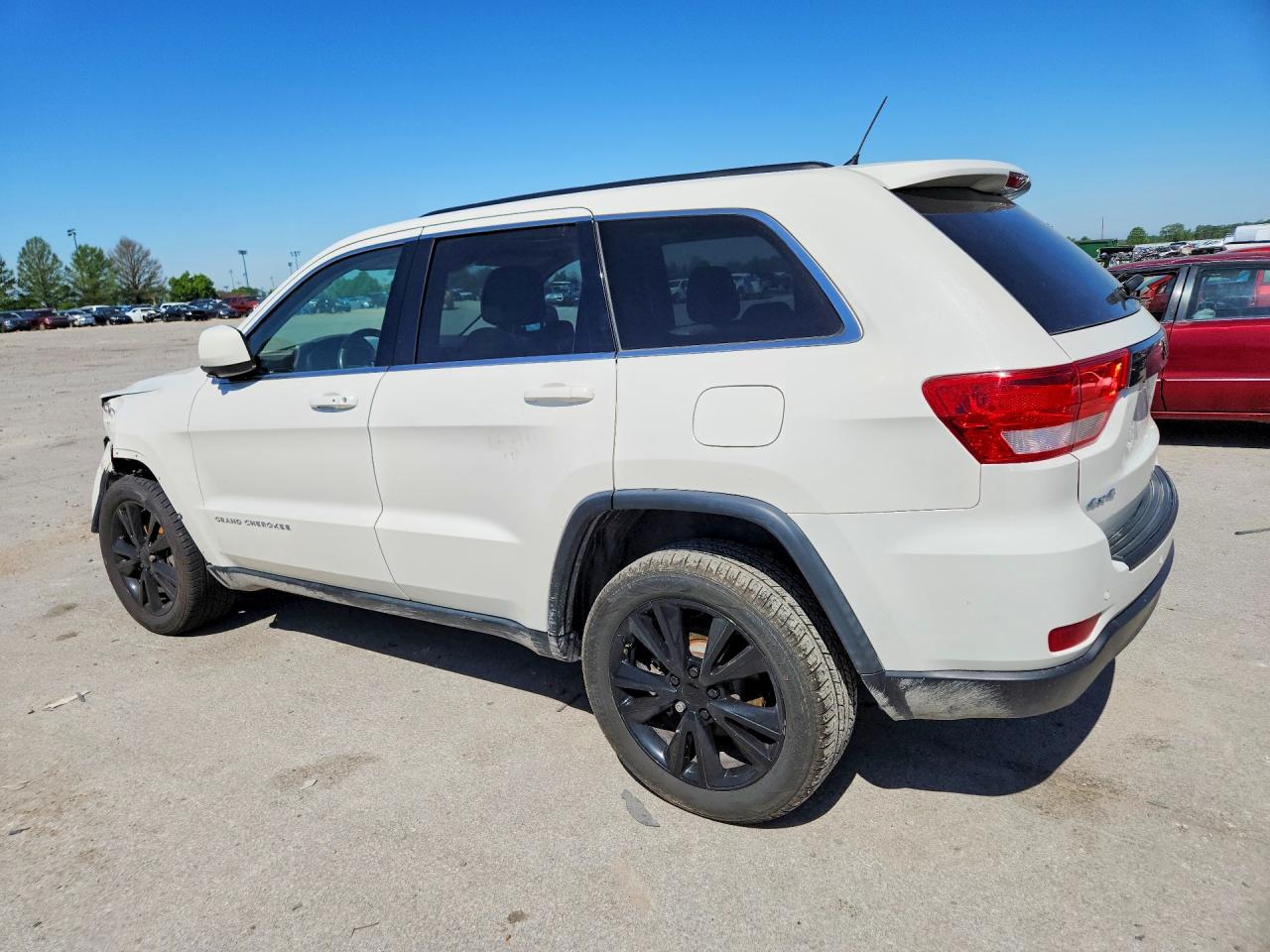 2012 JEEP GRAND CHEROKEE LAREDO photo 3