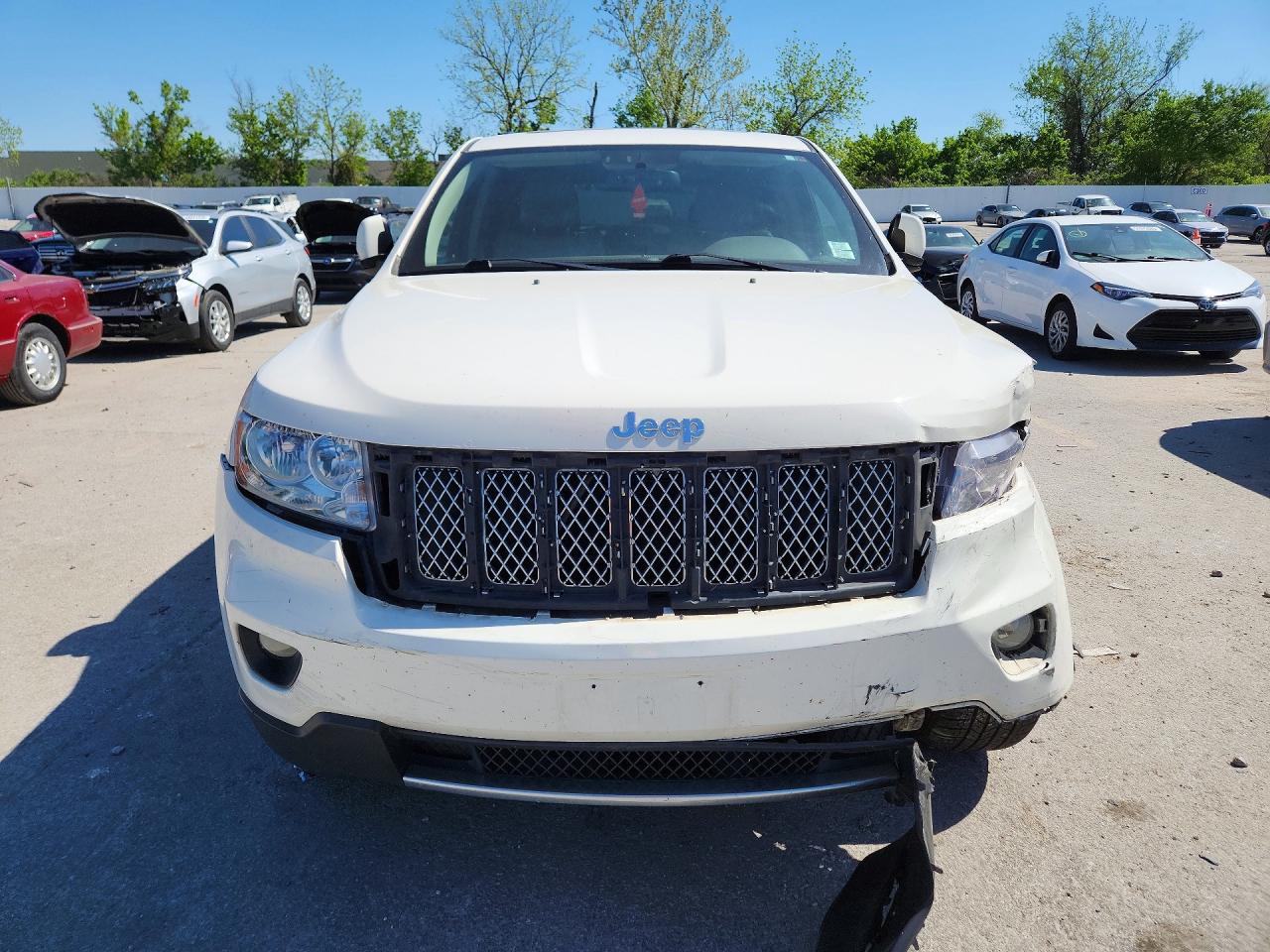 2012 JEEP GRAND CHEROKEE LAREDO photo 9