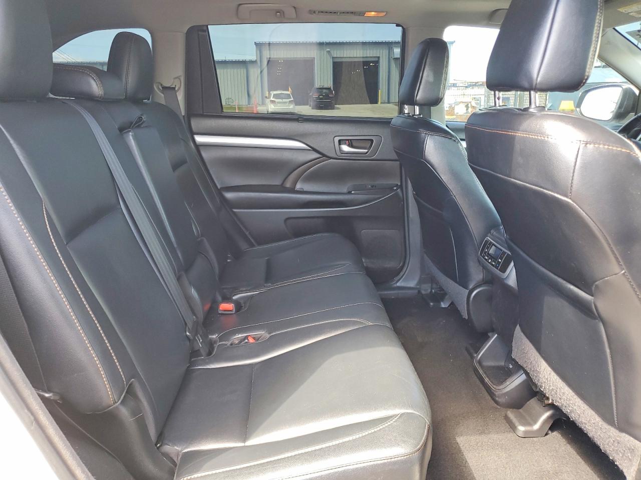 2018 TOYOTA HIGHLANDER XLE photo 28