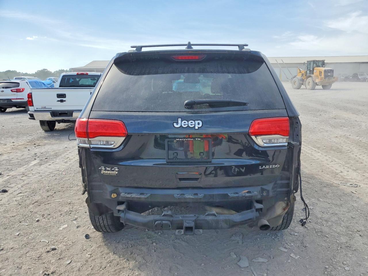 2015 JEEP GRAND CHEROKEE LAREDO photo 16