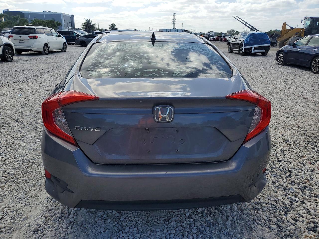 2017 HONDA CIVIC EX photo 11