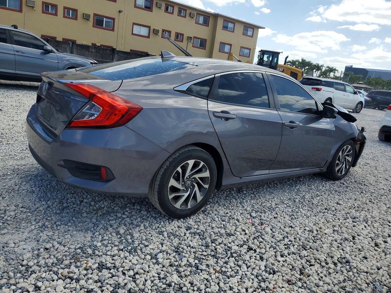 2017 HONDA CIVIC EX photo 5