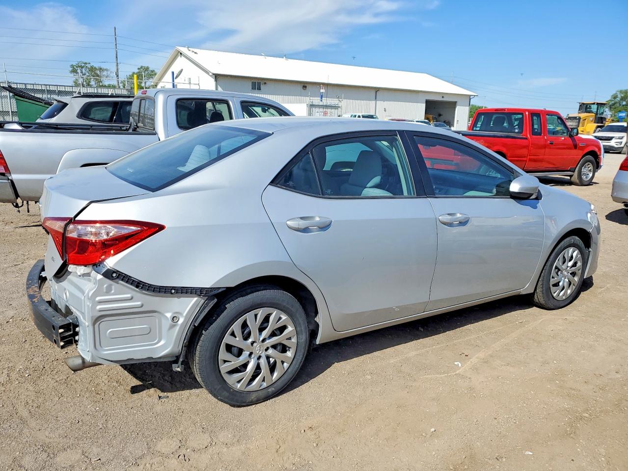 2019 TOYOTA COROLLA LE photo 5
