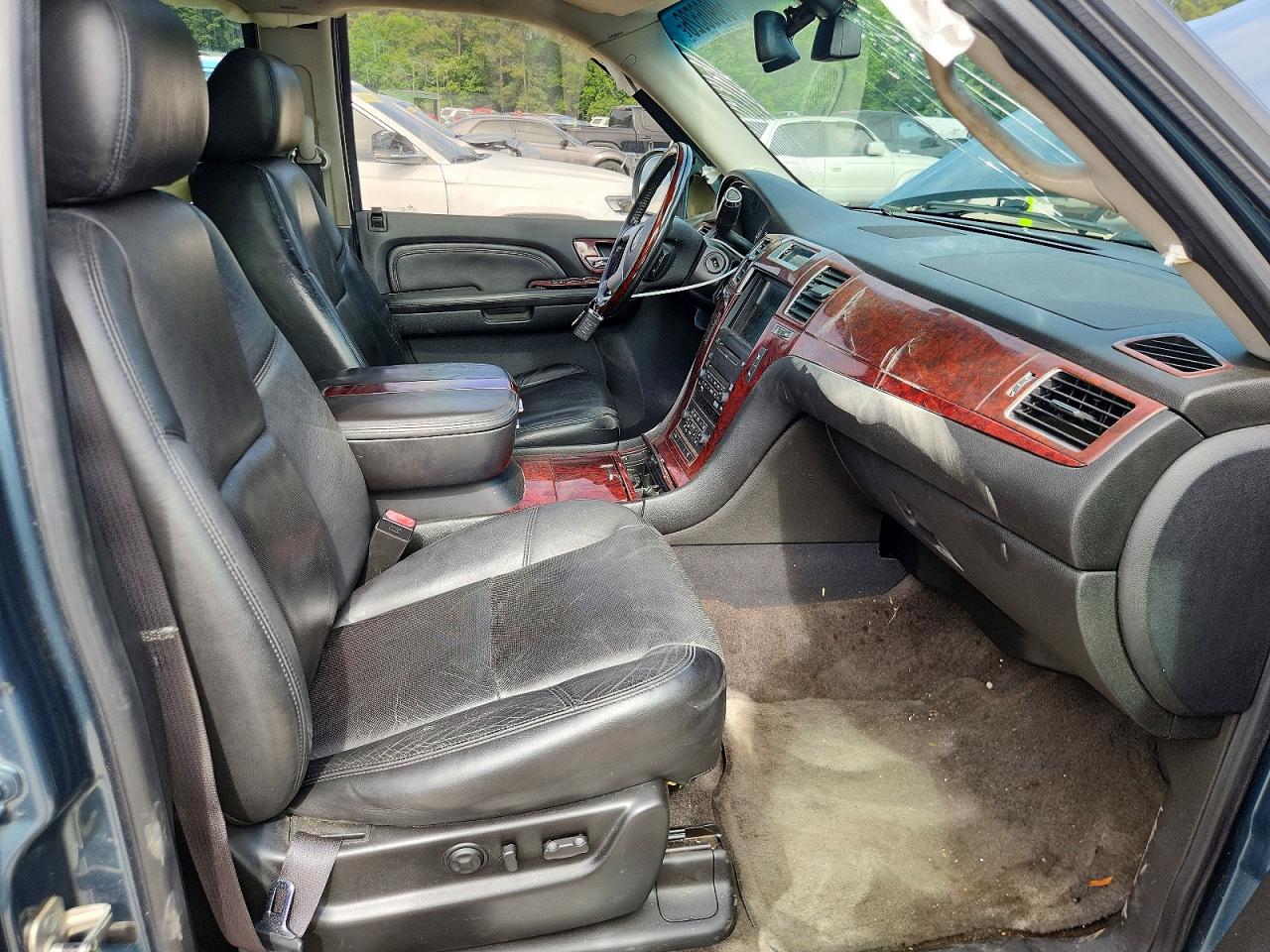 2009 CADILLAC ESCALADE LUXURY photo 13