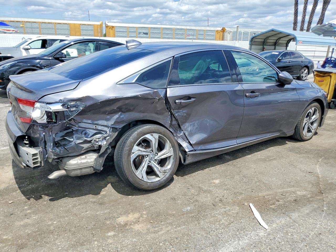 2020 HONDA ACCORD EX photo 5