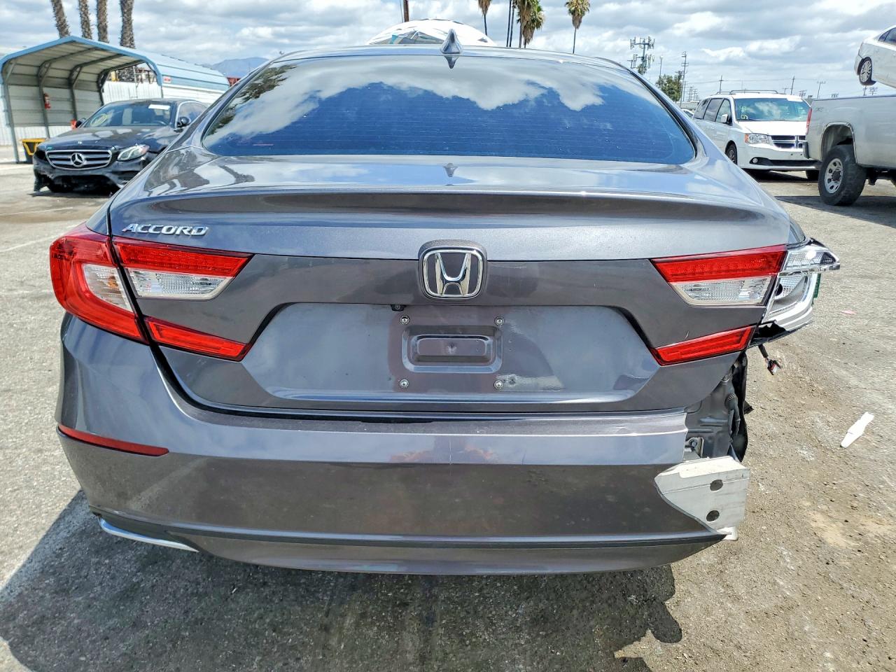 2020 HONDA ACCORD EX photo 11