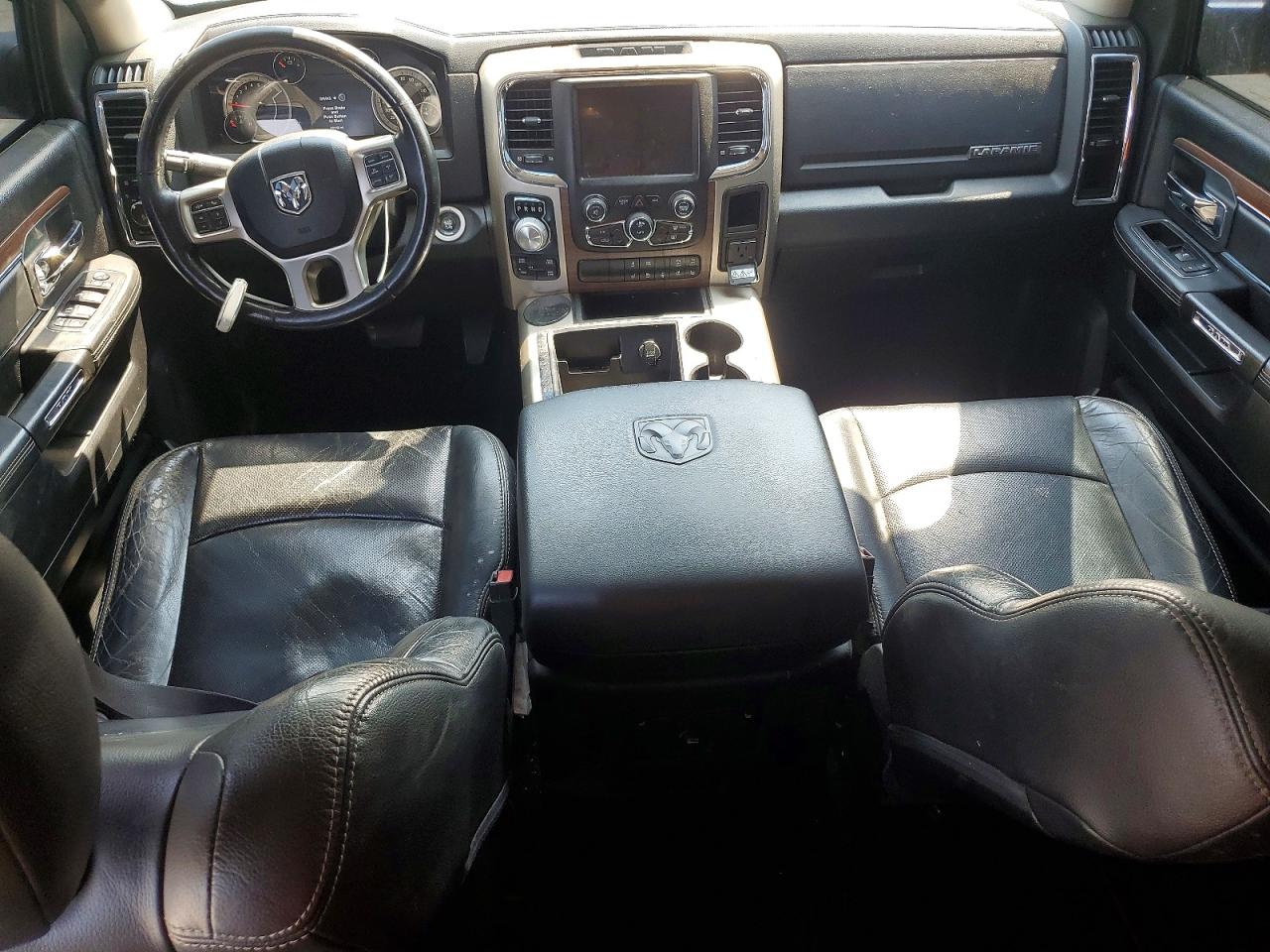 2015 RAM 1500 LARAMIE photo 8