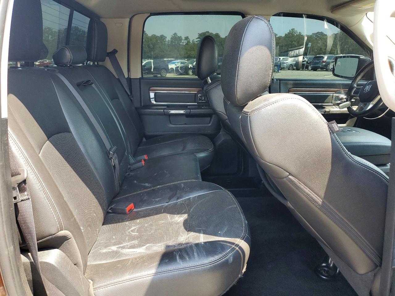 2015 RAM 1500 LARAMIE photo 10
