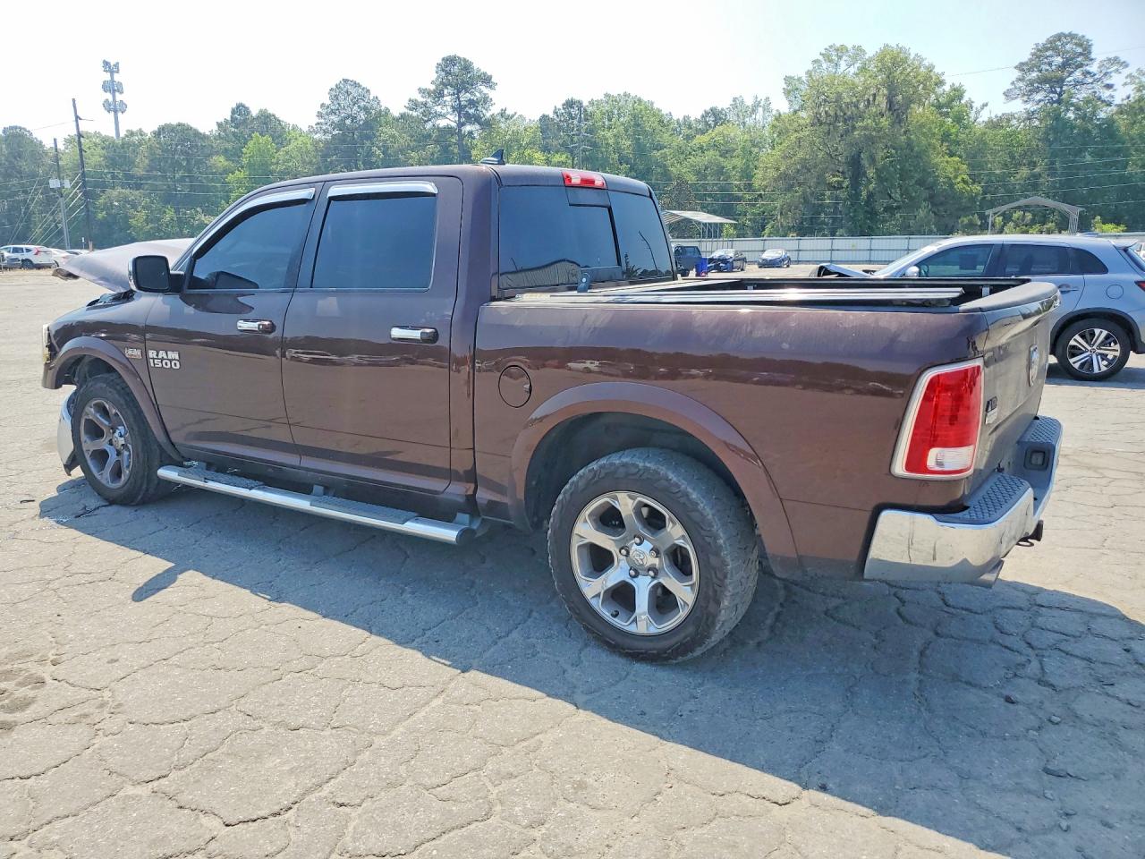 2015 RAM 1500 LARAMIE photo 2