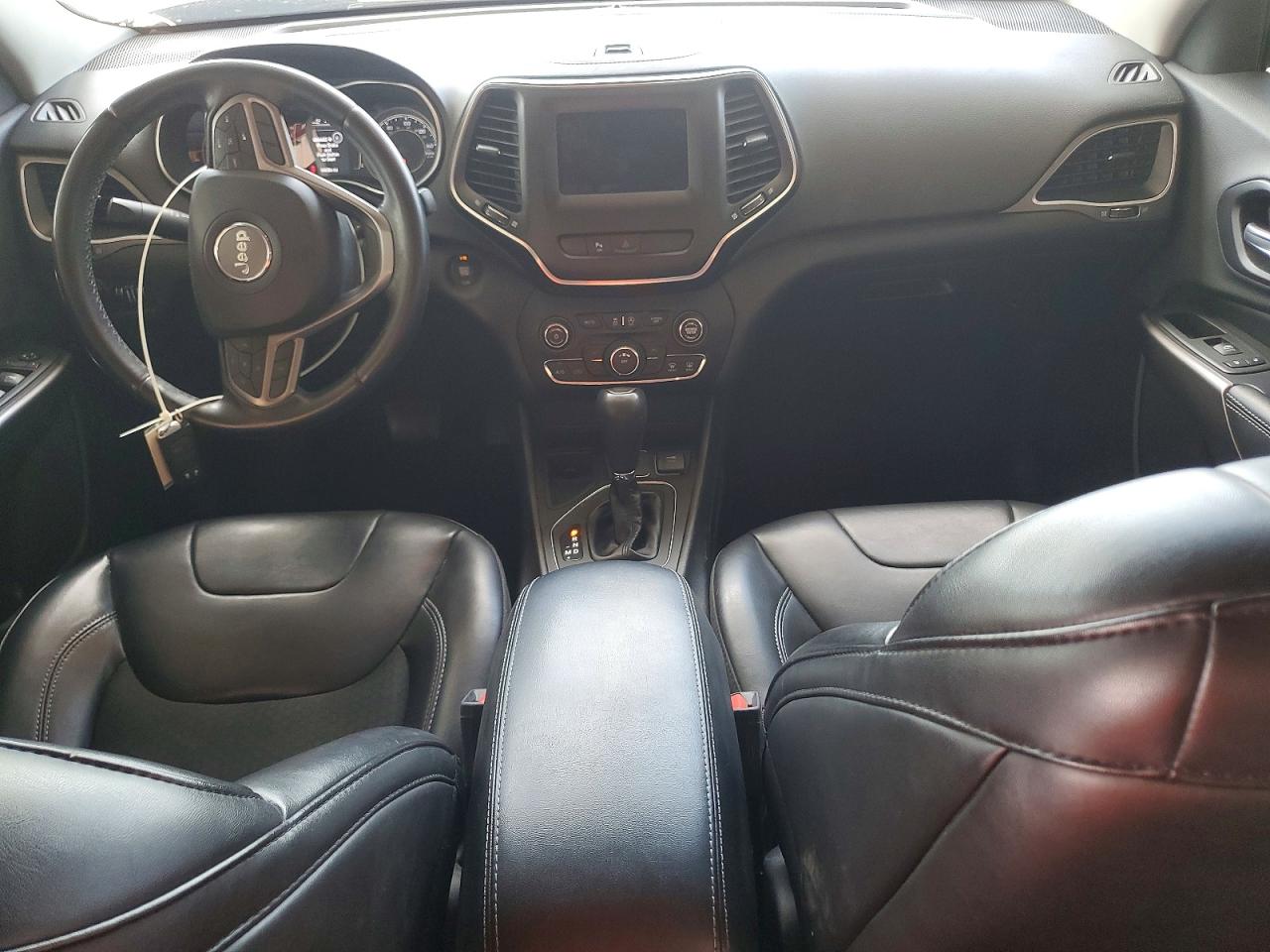 2019 JEEP CHEROKEE LATITUDE PLUS photo 8