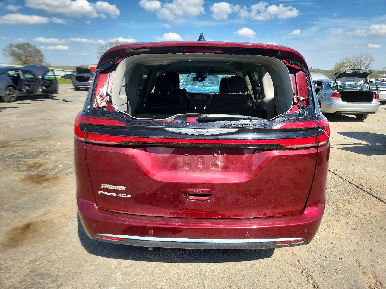 2023 CHRYSLER PACIFICA TOURING L photo 6