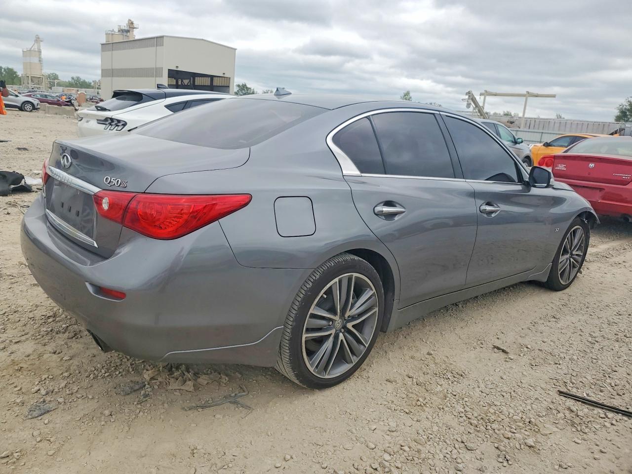 2015 INFINITI Q50 SPORT photo 7