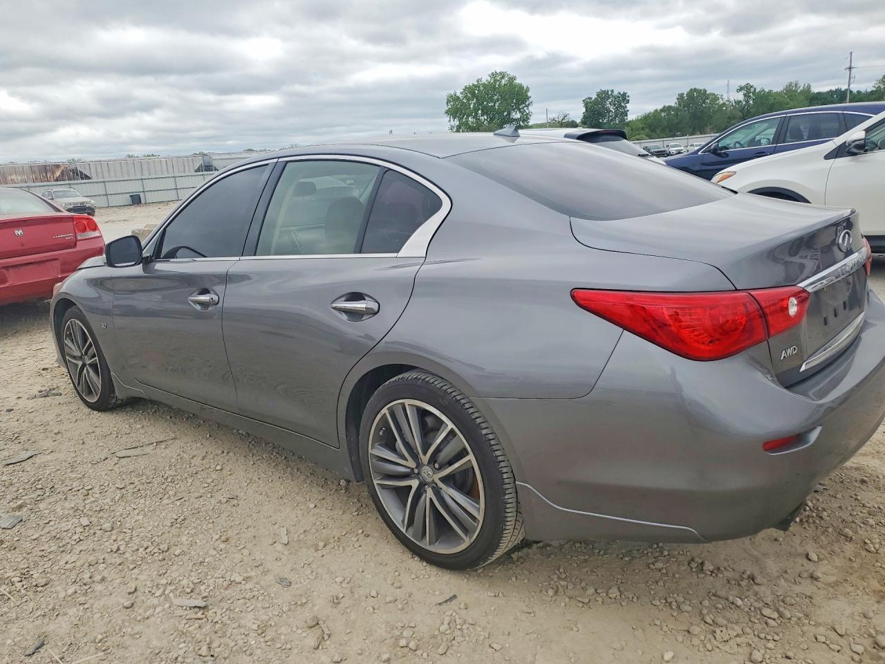 2015 INFINITI Q50 SPORT photo 4