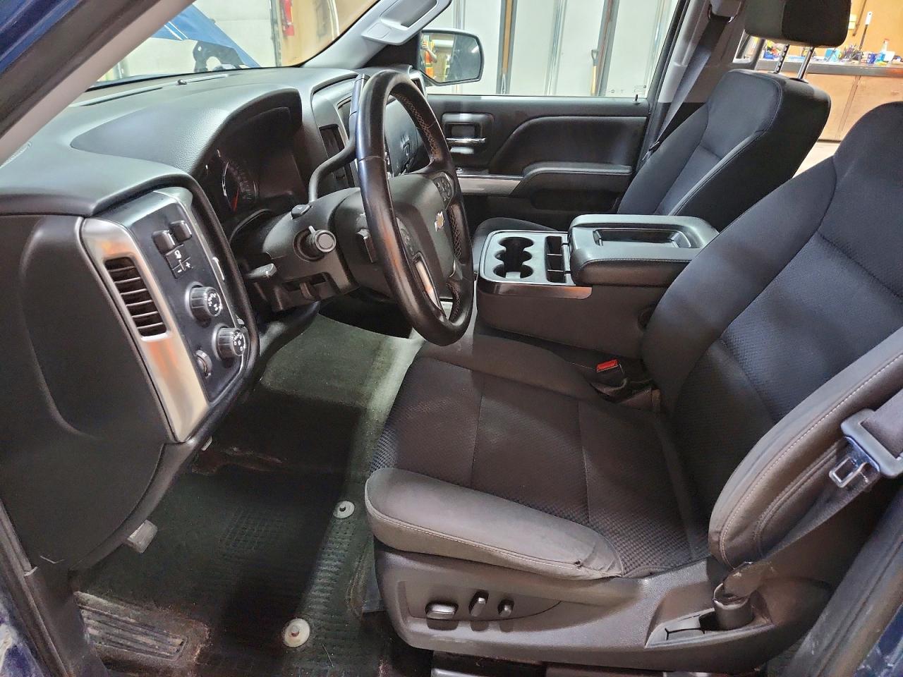 2018 CHEVROLET SILVERADO K1500 LT photo 7