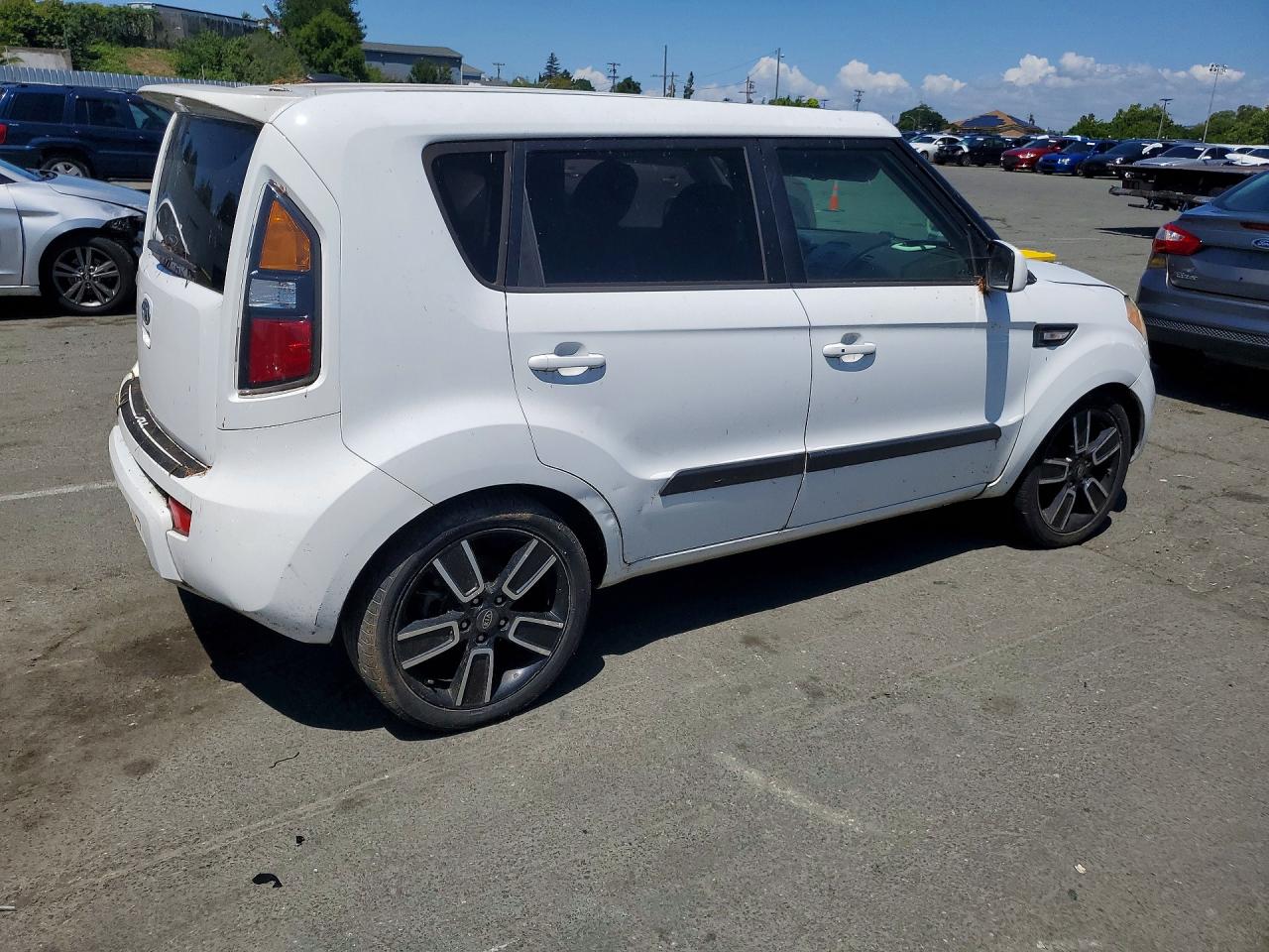 2011 KIA SOUL + photo 5