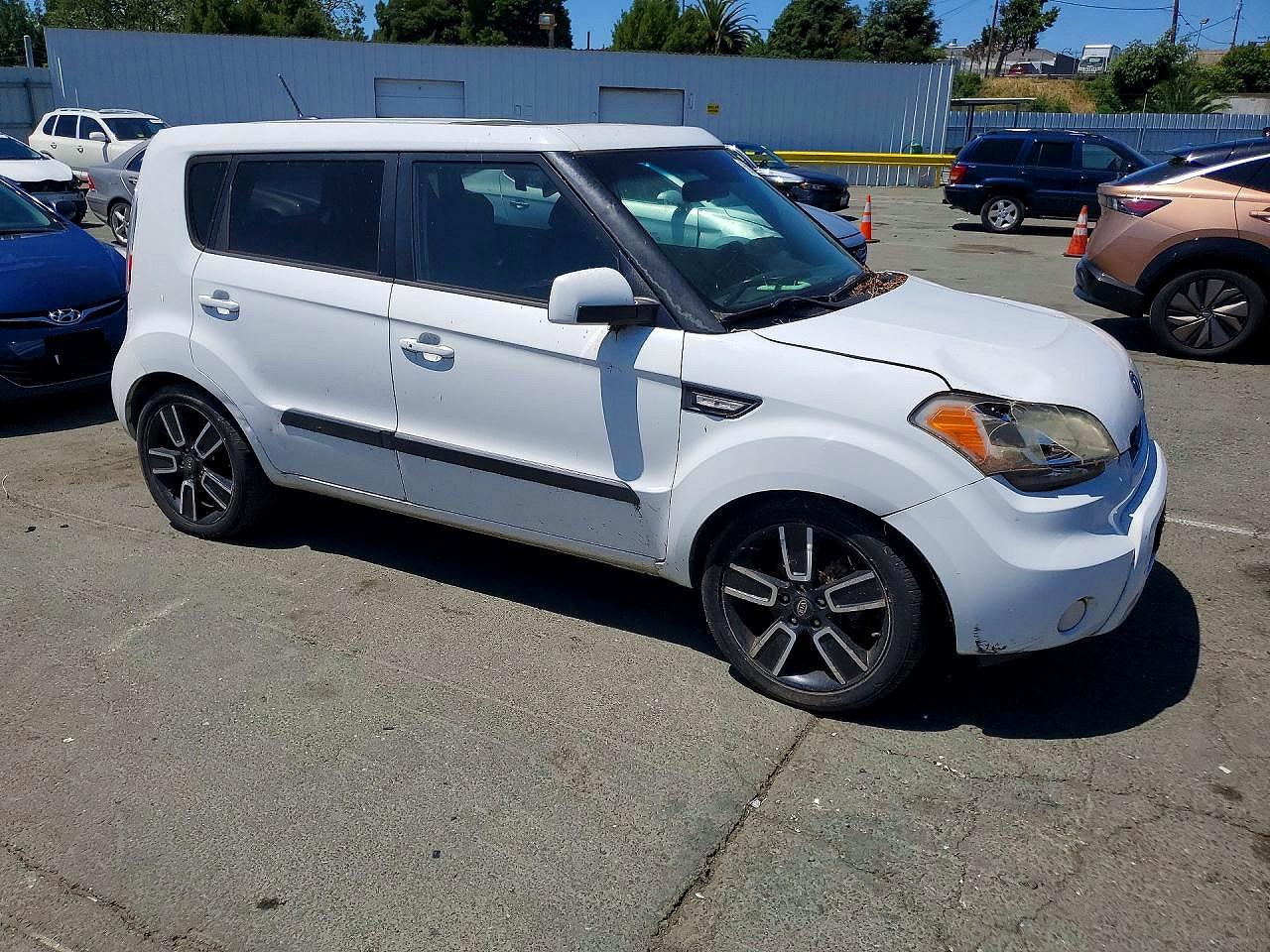 2011 KIA SOUL + photo 7