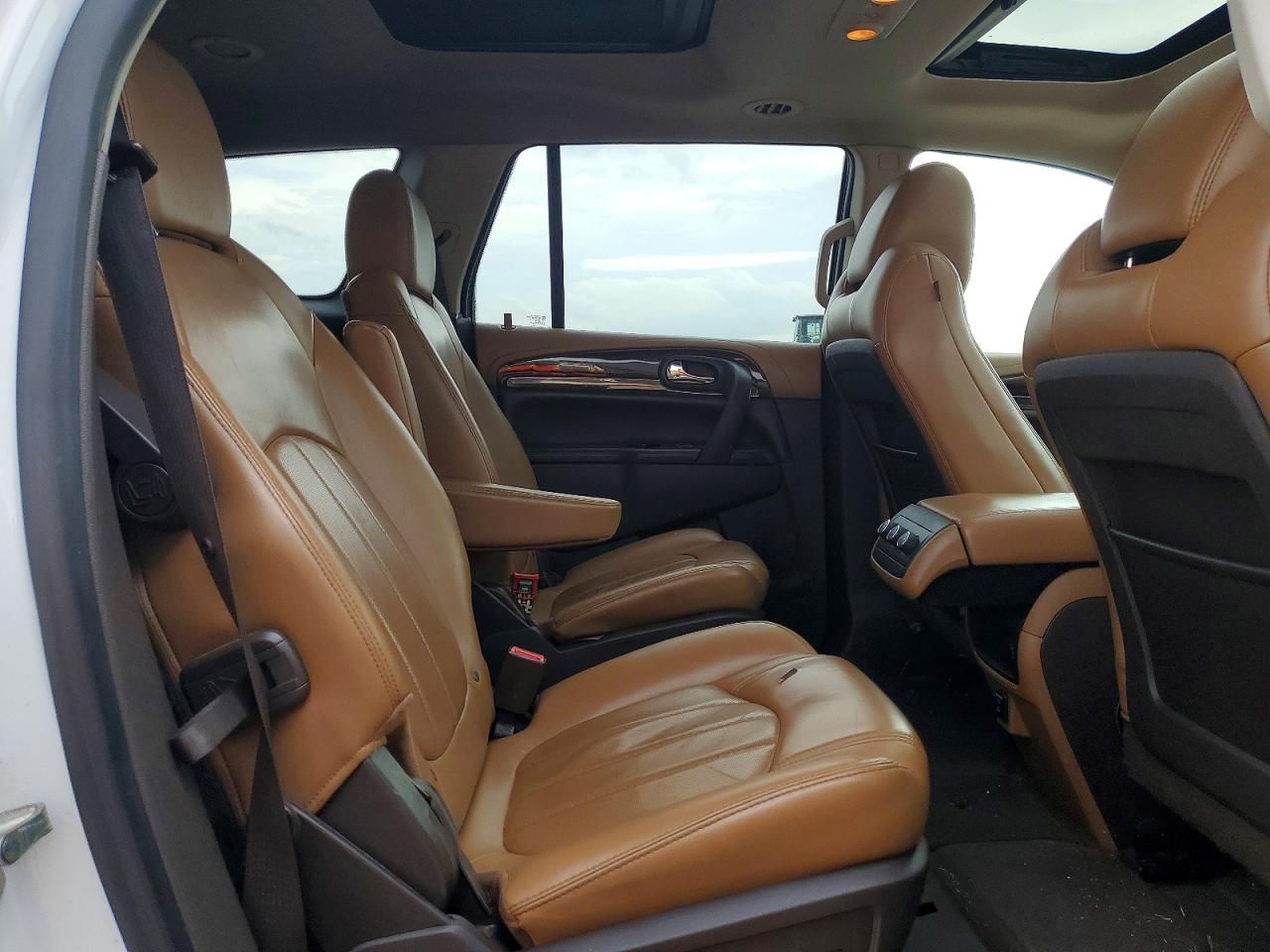 2016 BUICK ENCLAVE photo 21