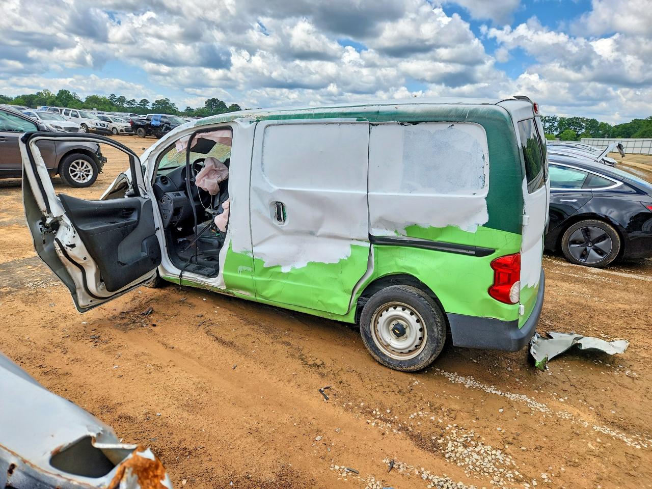 2015 CHEVROLET CITY EXPRESS LS photo 3