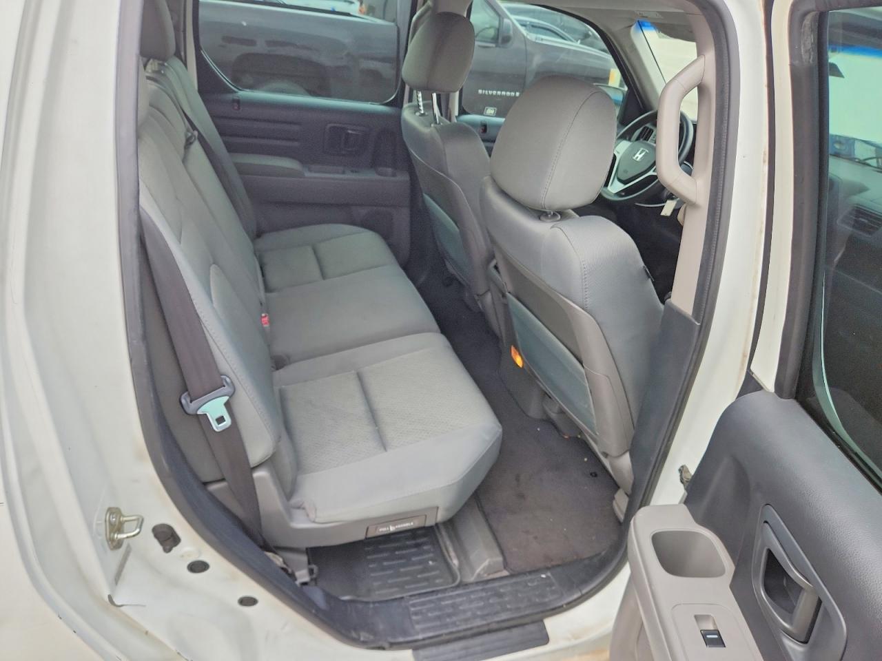 2010 HONDA RIDGELINE RT photo 28