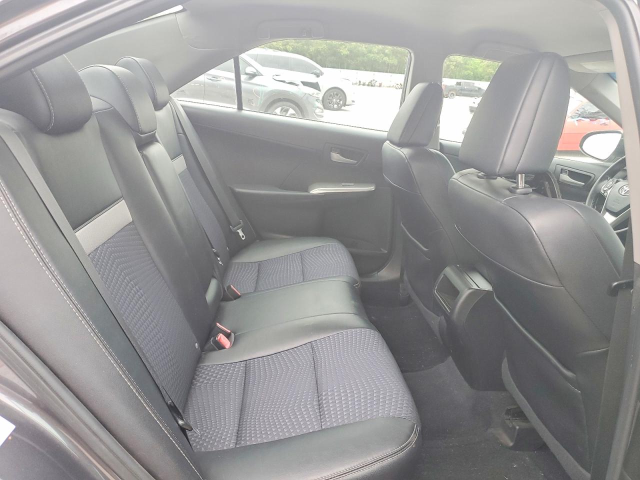 2012 TOYOTA CAMRY SE photo 19