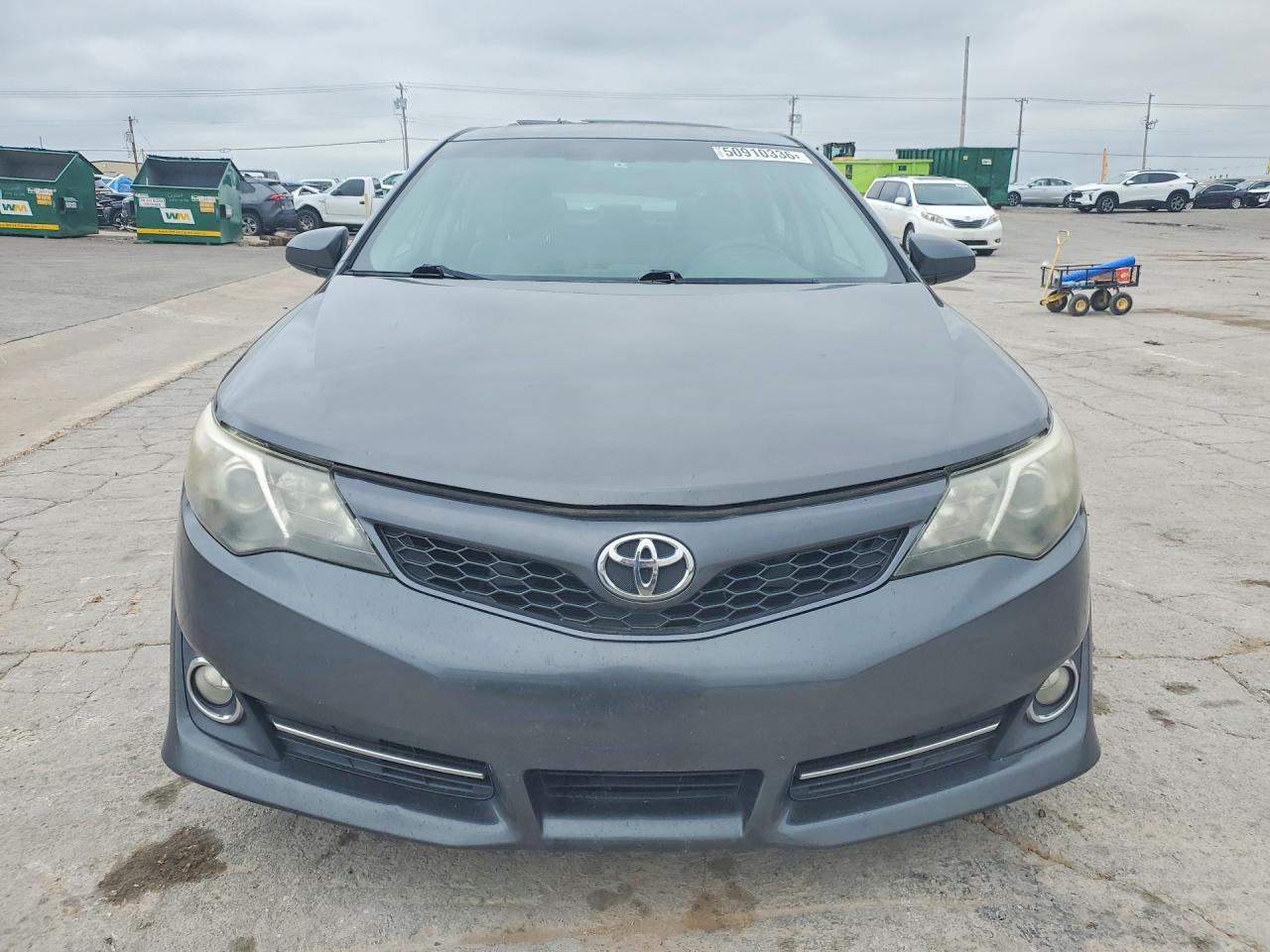 2012 TOYOTA CAMRY SE photo 9