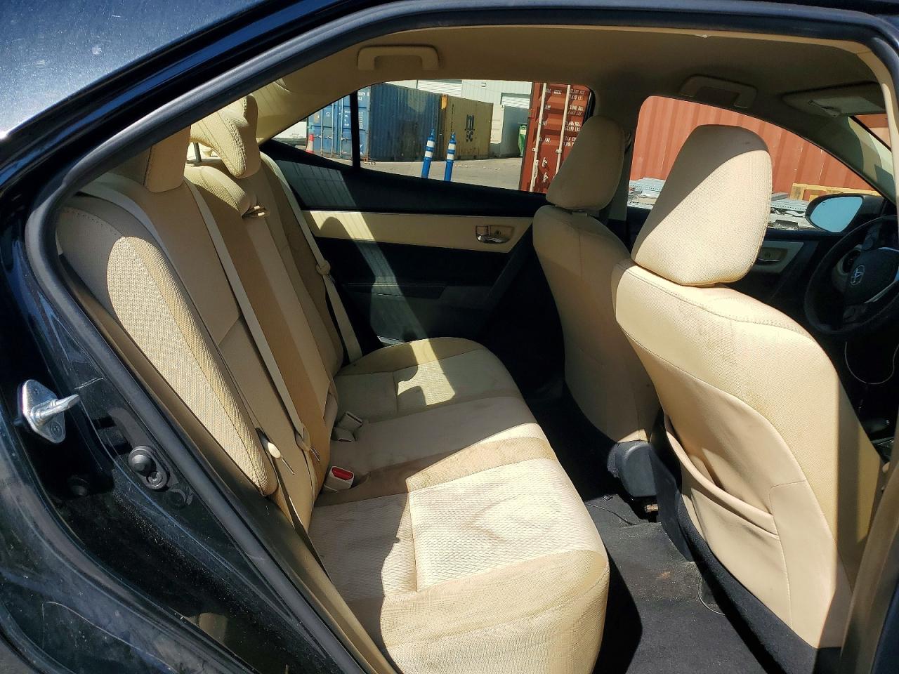 2017 TOYOTA COROLLA LE photo 19