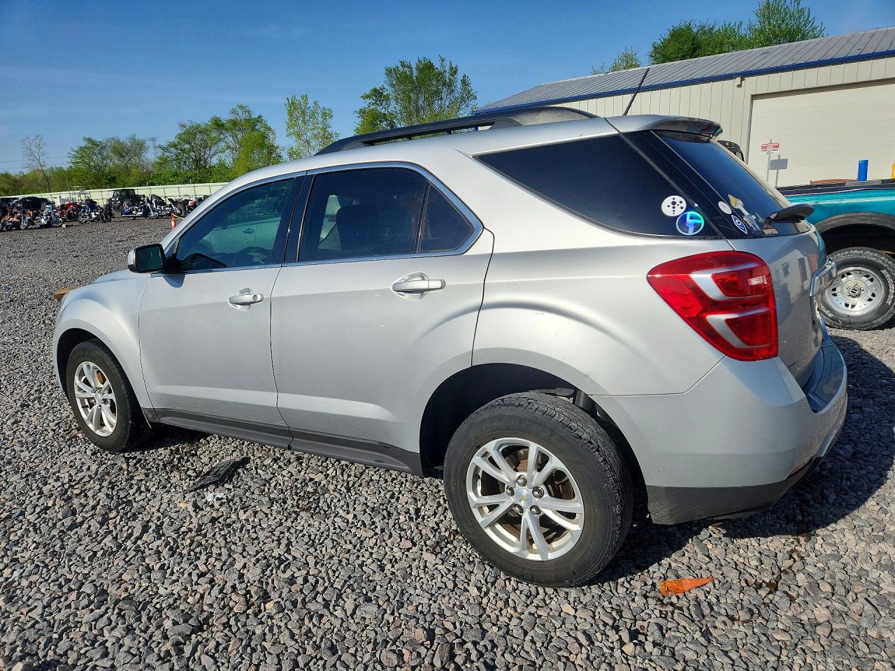 2016 CHEVROLET EQUINOX LT photo 3