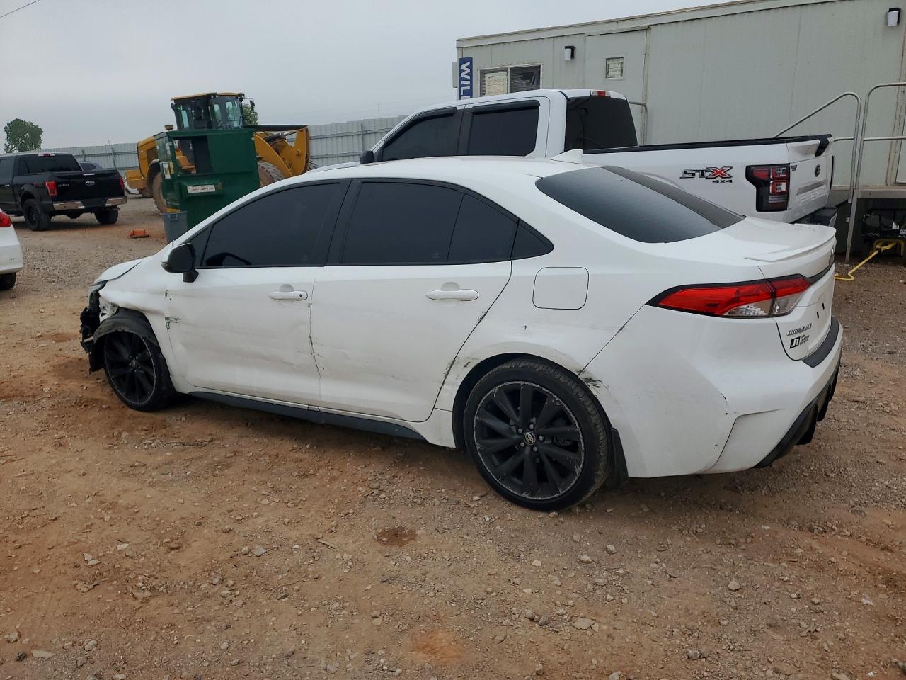 2023 TOYOTA COROLLA SE photo 3