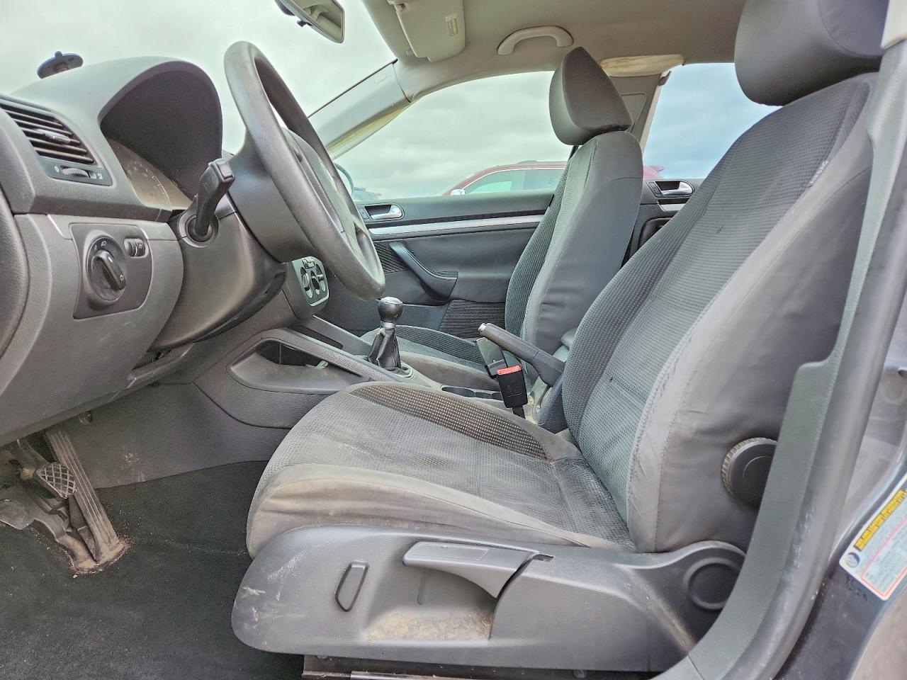 2009 VOLKSWAGEN JETTA S photo 19