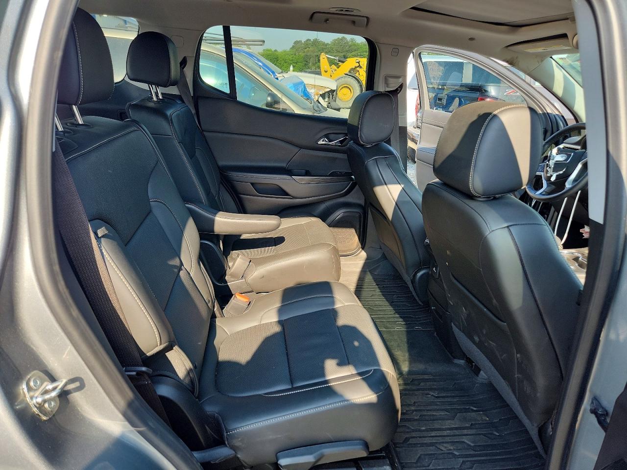 2023 GMC ACADIA SLT photo 31