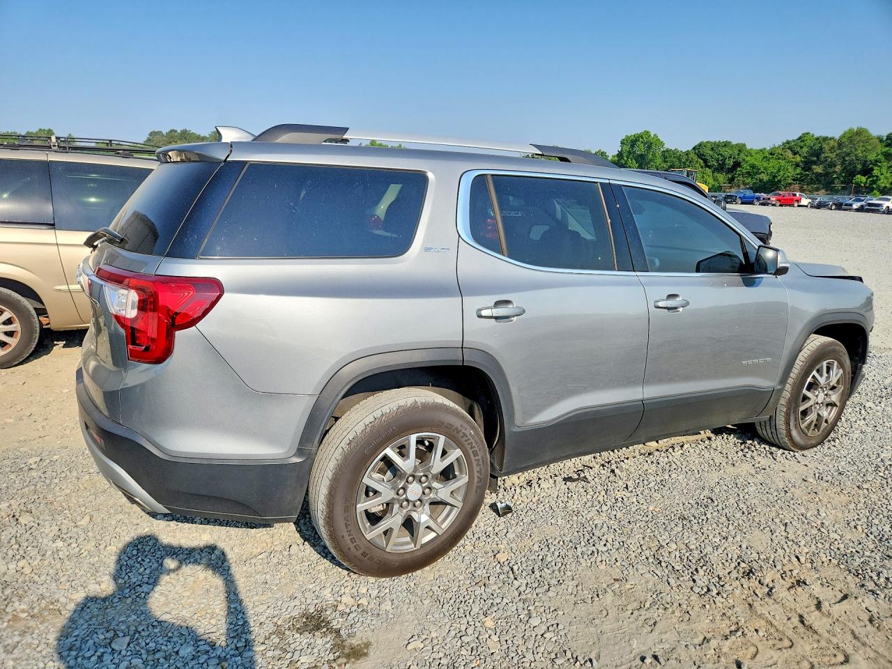 2023 GMC ACADIA SLT photo 7