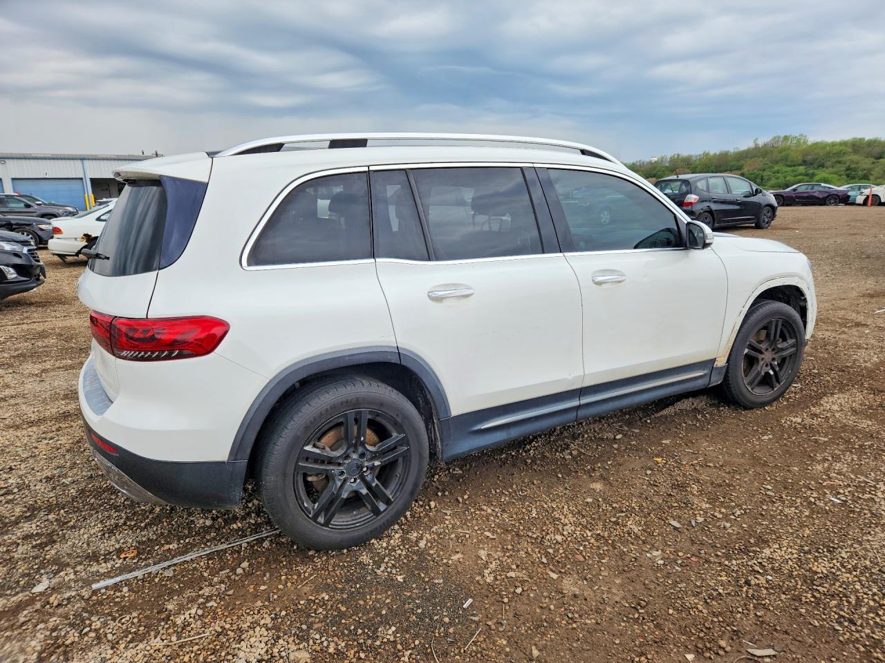 2020 MERCEDES-BENZ GLB 250 photo 5