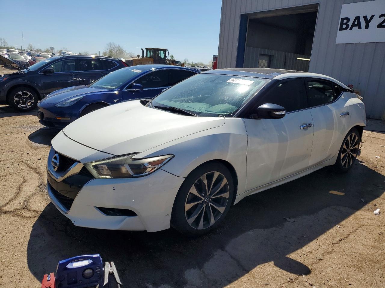 2017 NISSAN MAXIMA