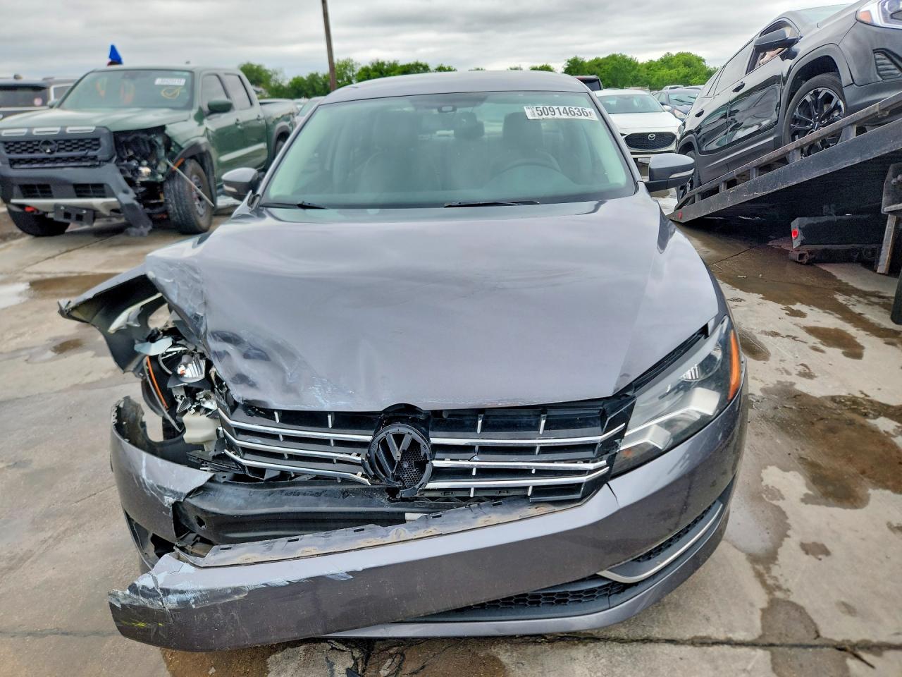 2015 VOLKSWAGEN PASSAT S photo 9