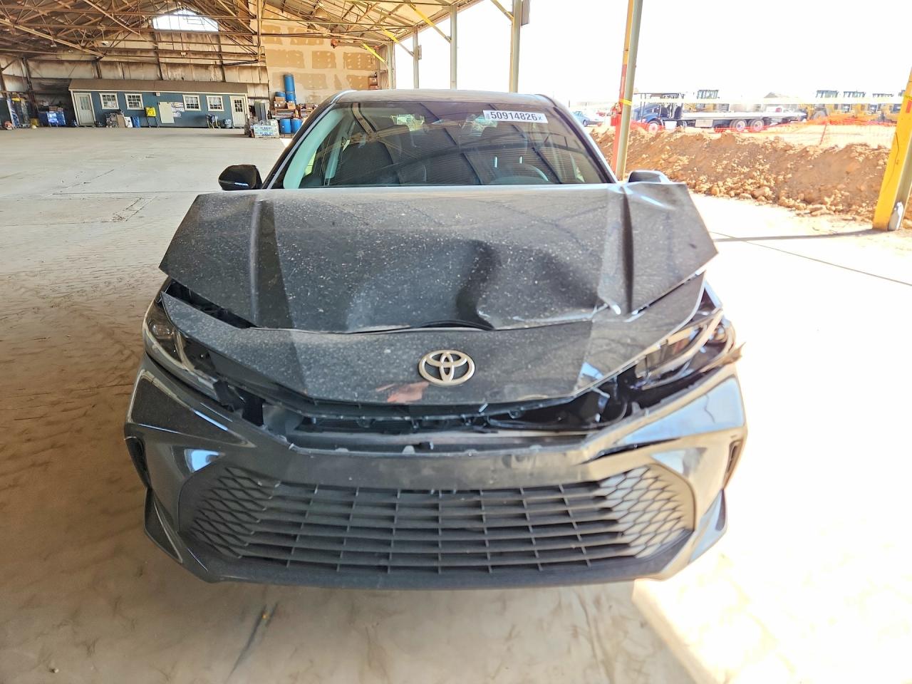 2025 TOYOTA CAMRY LE photo 9