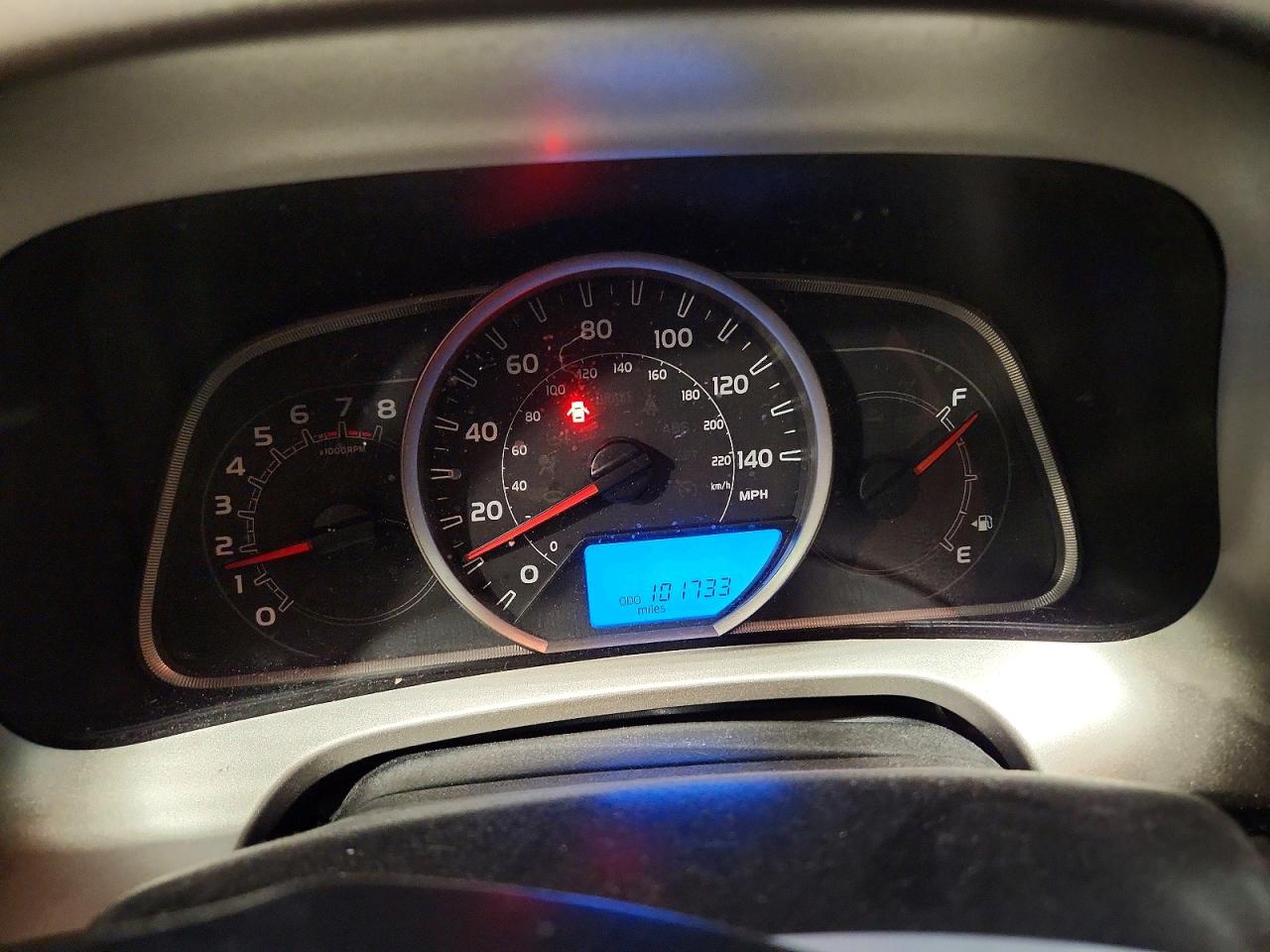 2014 TOYOTA RAV4 XLE photo 17