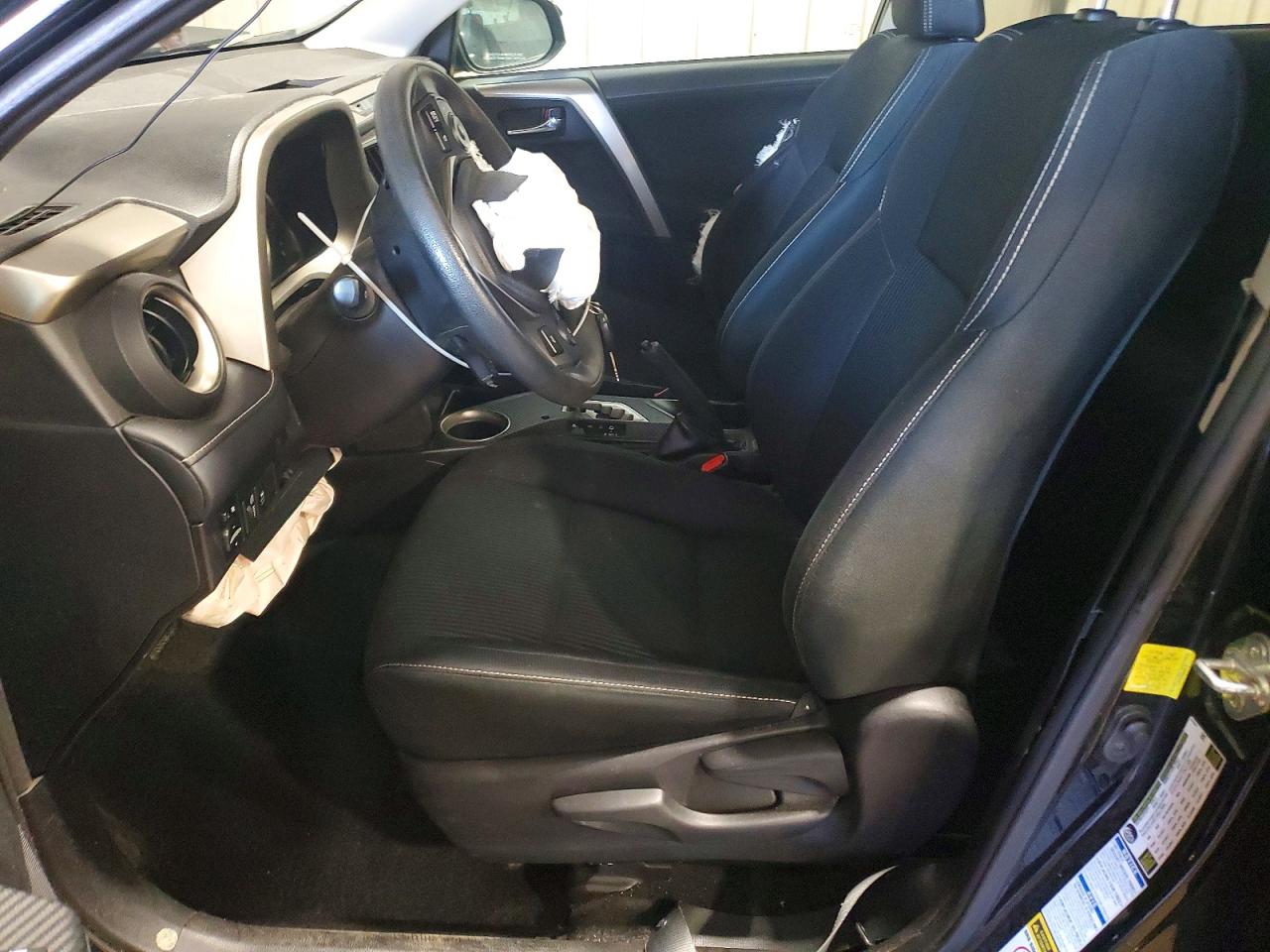 2014 TOYOTA RAV4 XLE photo 13