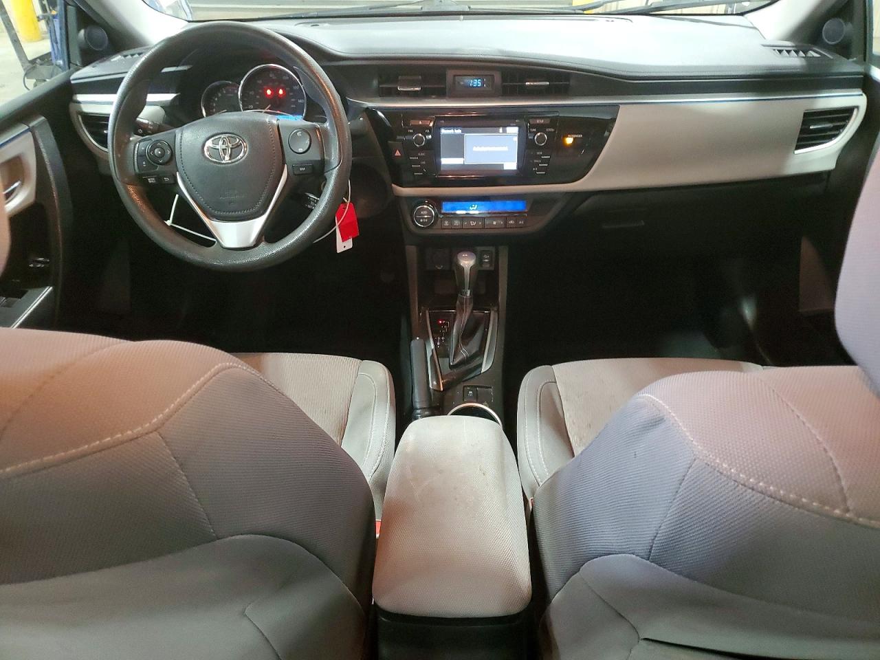 2015 TOYOTA COROLLA LE photo 8
