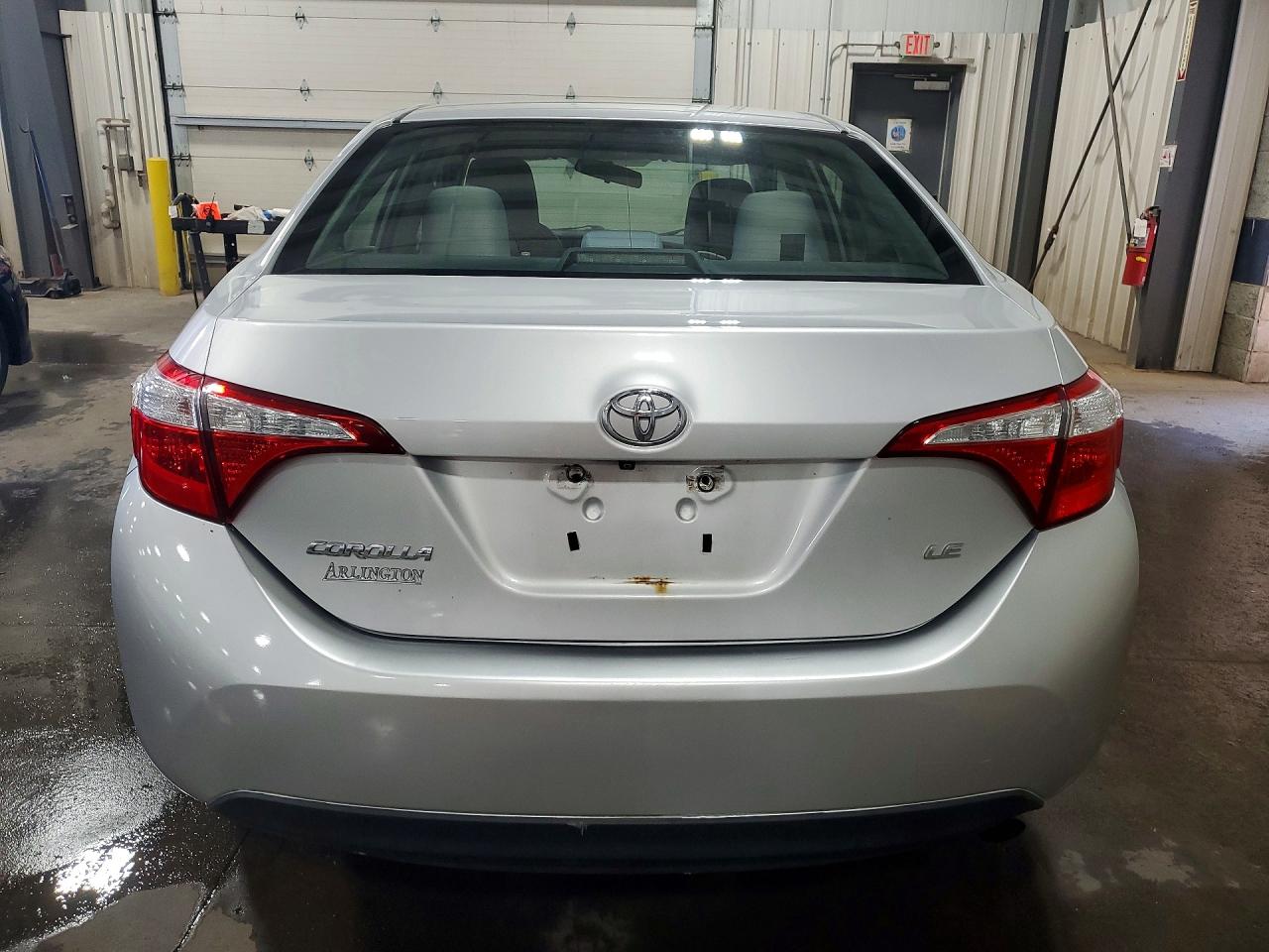 2015 TOYOTA COROLLA LE photo 6