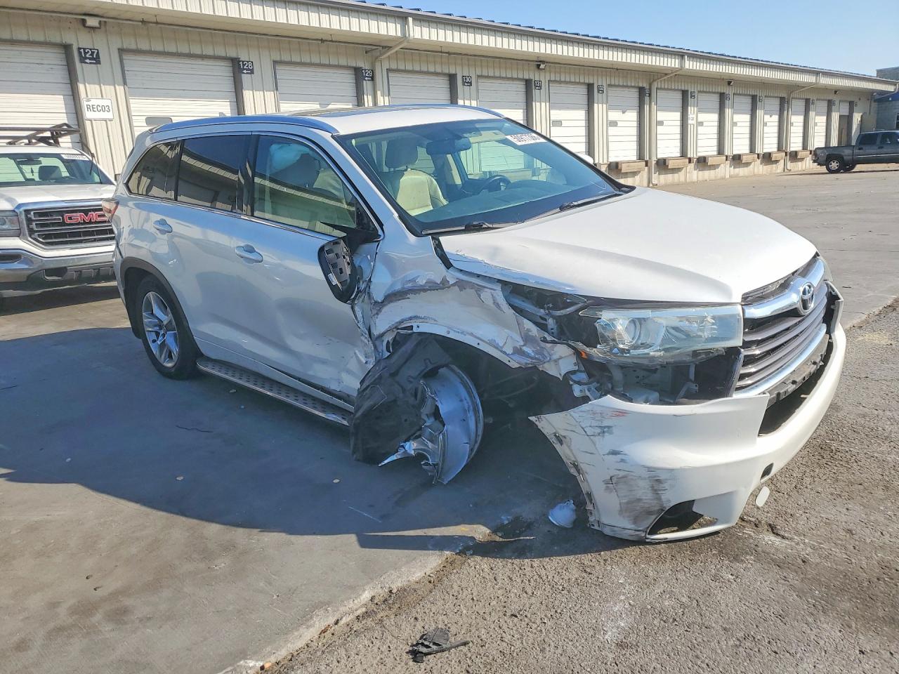2016 TOYOTA HIGHLANDER LIMITED photo 10