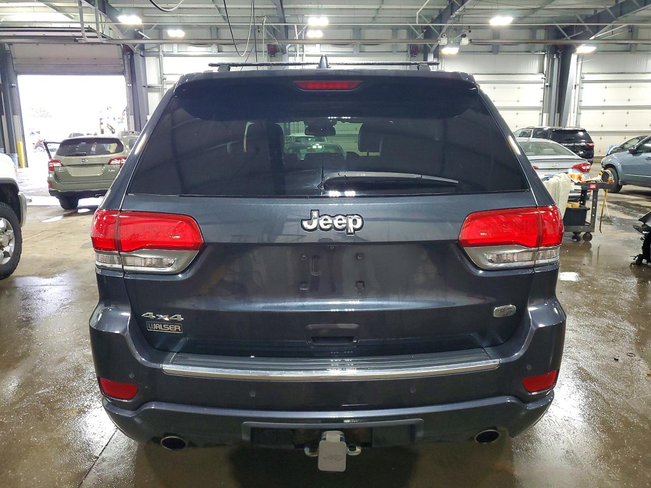 2014 JEEP GRAND CHEROKEE OVERLAND photo 11