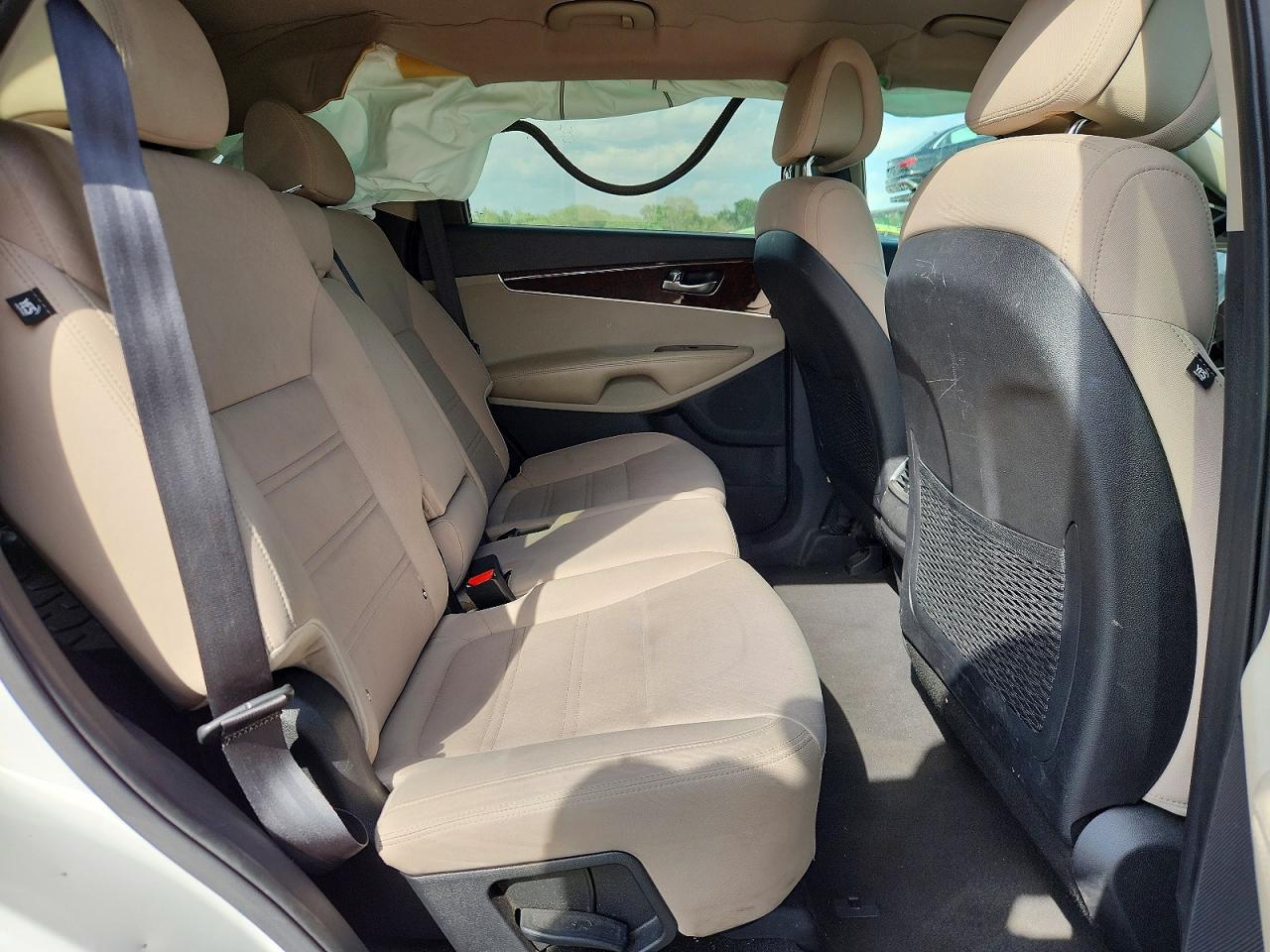 2016 KIA SORENTO LX photo 31
