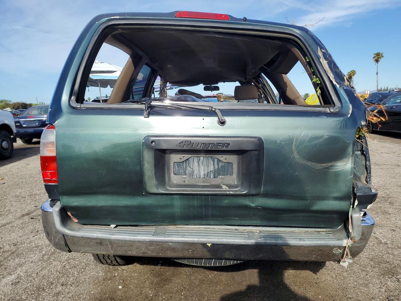 1997 TOYOTA 4RUNNER SR5 photo 6