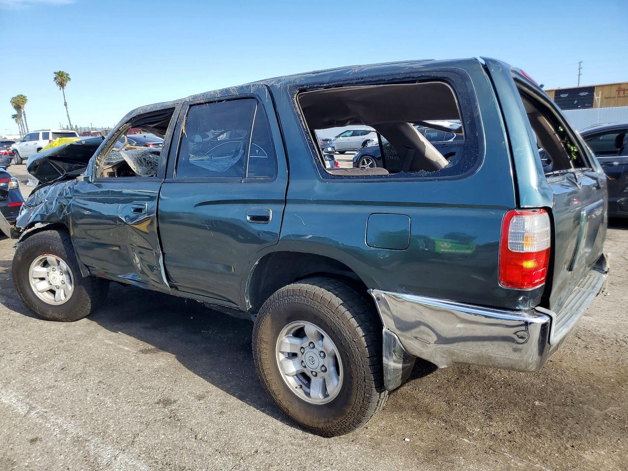 1997 TOYOTA 4RUNNER SR5 photo 2