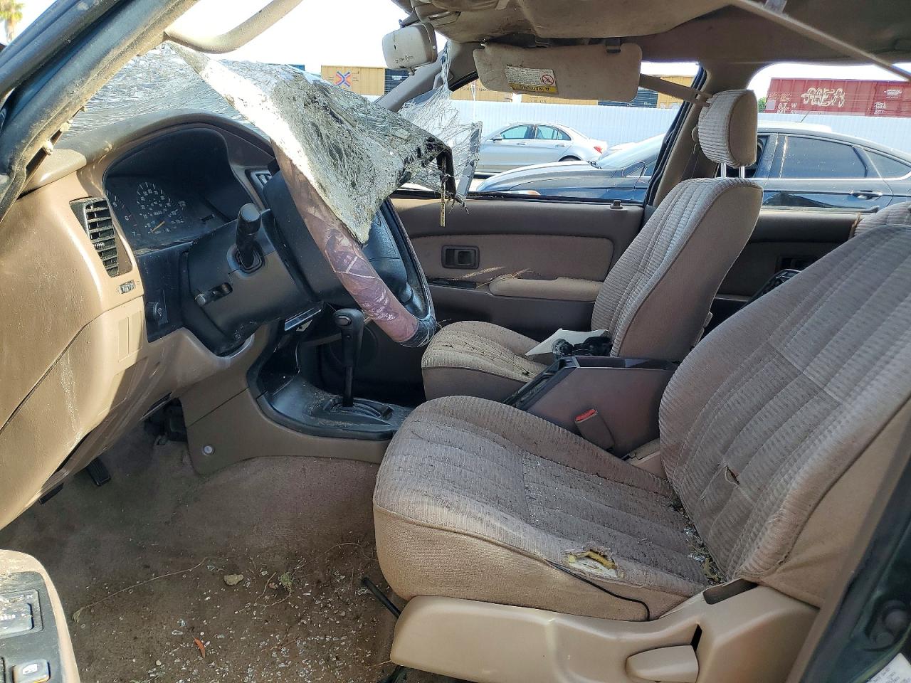 1997 TOYOTA 4RUNNER SR5 photo 7