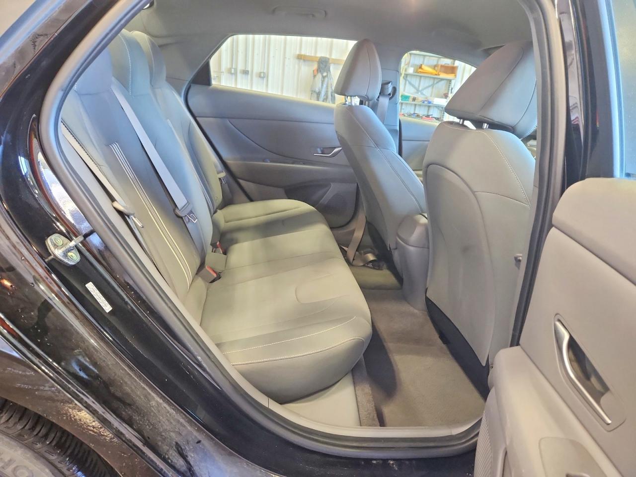 2022 HYUNDAI ELANTRA SEL photo 19